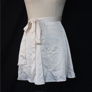 Elegant Cream Women's Wrap Skirt